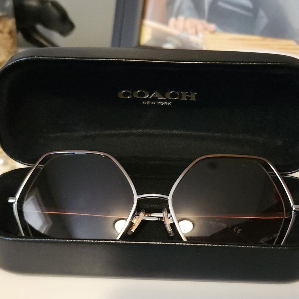 Coach Round Geometric Sunglasses with case included